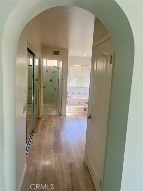 Detail Gallery Image 10 of 26 For 5018 Evanwood Ave, Oak Park,  CA 91377 - 4 Beds | 2/1 Baths