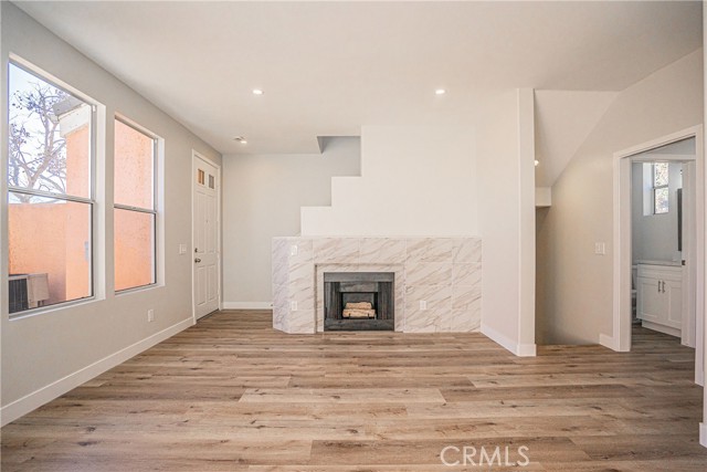 Detail Gallery Image 11 of 38 For 1869 Atlantic Ave, Long Beach,  CA 90806 - 2 Beds | 2/1 Baths