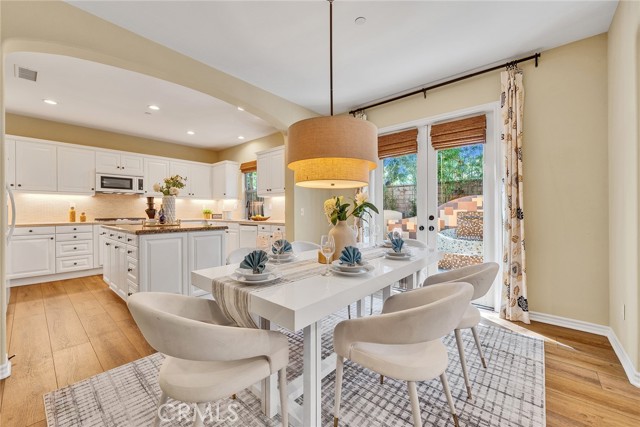 63 Splendor, Irvine CA: https://media.crmls.org/medias/7f2278ec-b872-41a6-a5dd-56cc667190a0.jpg