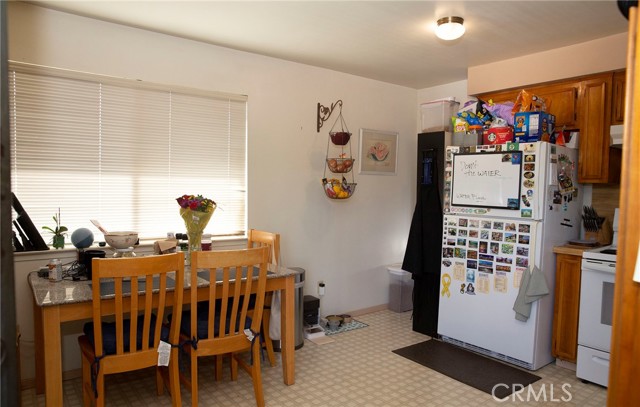 866 Brighton Avenue, Grover Beach CA: https://media.crmls.org/medias/7f22fe40-d1fb-43c2-8ca8-9cfb48d8c99e.jpg