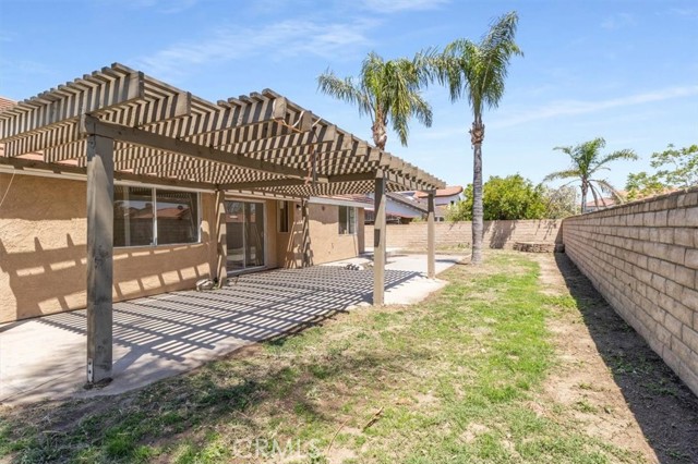 Detail Gallery Image 36 of 45 For 18233 Montgomery Ave, Fontana,  CA 92336 - 4 Beds | 2 Baths