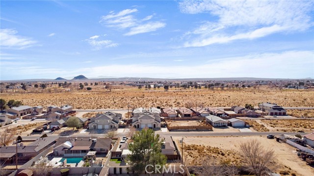 Detail Gallery Image 12 of 38 For 9649 Irene Ave, California City,  CA 93505 - 5 Beds | 3 Baths
