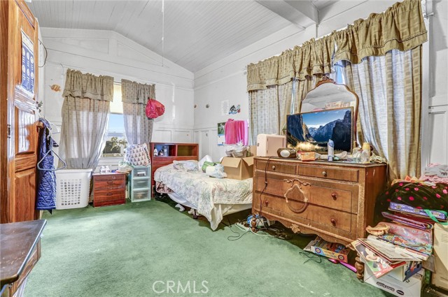 1470 W Adams Boulevard, Los Angeles CA: https://media.crmls.org/medias/7f2569bc-16c5-4e62-b888-af0b5337594a.jpg