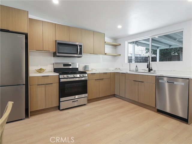 13918 Flallon Avenue, Norwalk CA: https://media.crmls.org/medias/7f25a63f-a07a-46c7-8e02-e00d458fa264.jpg