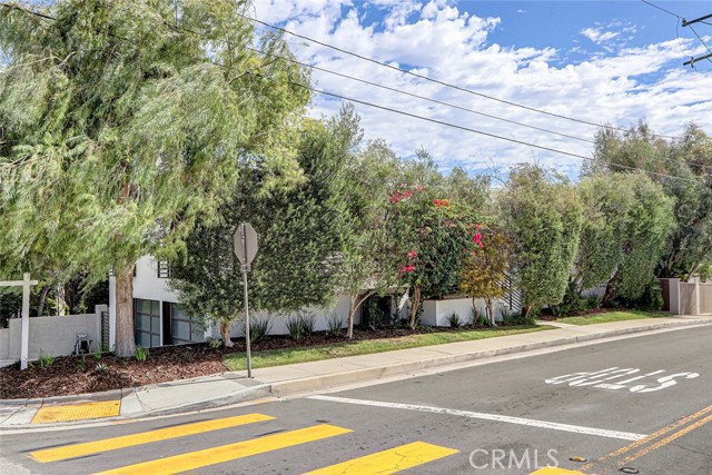 1500 2nd Street, Manhattan Beach, California 90266, 4 Bedrooms Bedrooms, ,2 BathroomsBathrooms,Residential,For Sale,2nd,SB25238786