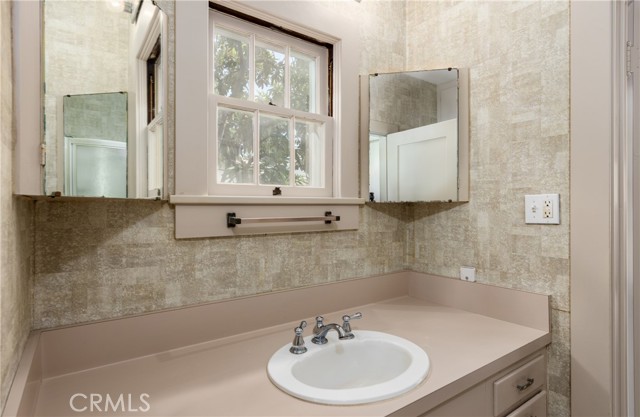 Detail Gallery Image 19 of 29 For 625 Alvarado St, Redlands,  CA 92373 - 3 Beds | 2/1 Baths