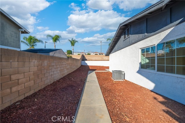 Detail Gallery Image 37 of 37 For 10164 Hampshire, Rancho Cucamonga,  CA 91730 - 3 Beds | 2 Baths