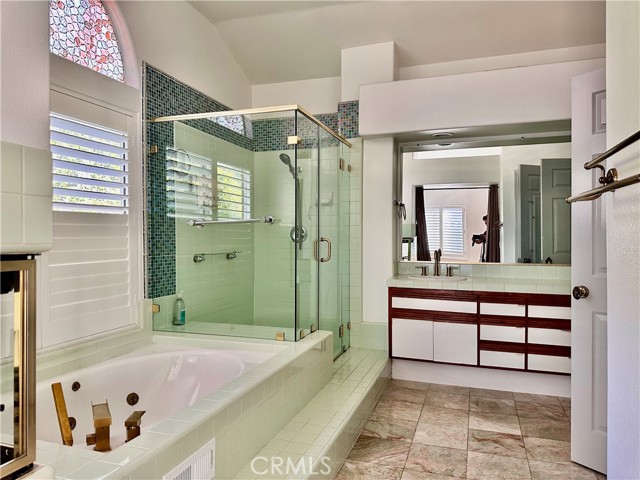 Detail Gallery Image 20 of 53 For 1000 Calle Allegre, Glendale,  CA 91208 - 4 Beds | 4 Baths