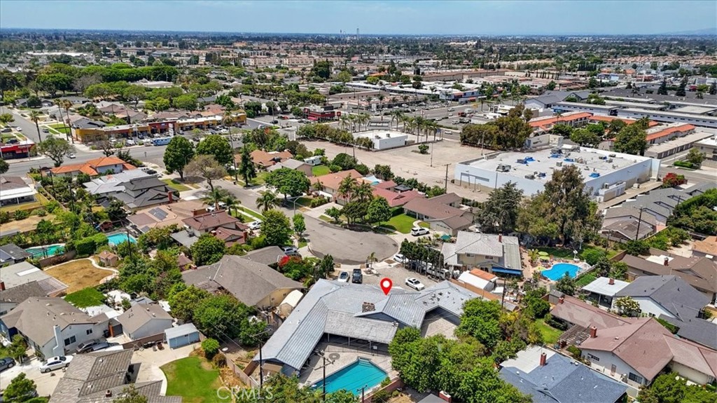 7f27e7d6 3e2d 43bf 8a8f 7c6c2eaa831b