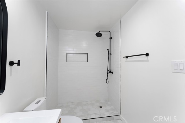 Detail Gallery Image 13 of 17 For 2740 S Sycamore, Los Angeles,  CA 90016 - 3 Beds | 2 Baths