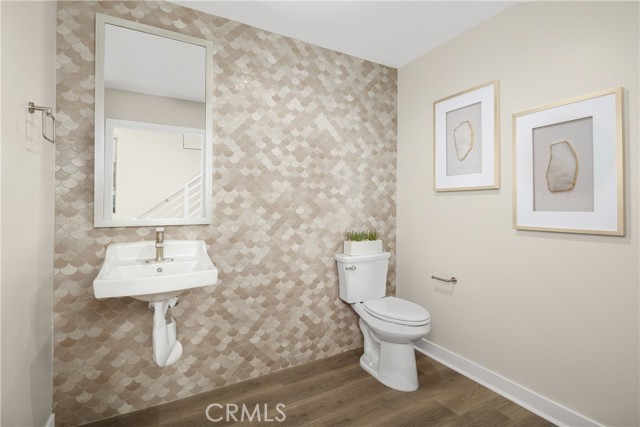 Detail Gallery Image 6 of 7 For 11710 Arkansas St #D,  Artesia,  CA 90701 - 3 Beds | 3/1 Baths