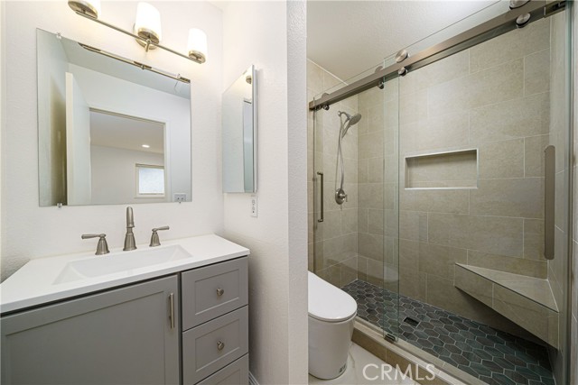 22822 Via Octavo, Mission Viejo CA: https://media.crmls.org/medias/7f28f3db-ef70-42cc-8073-b09cfdfe3948.jpg