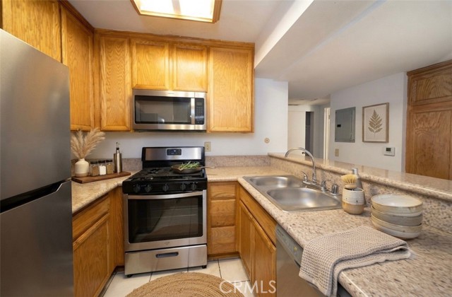 2 Bed Home for Sale in Encino, California