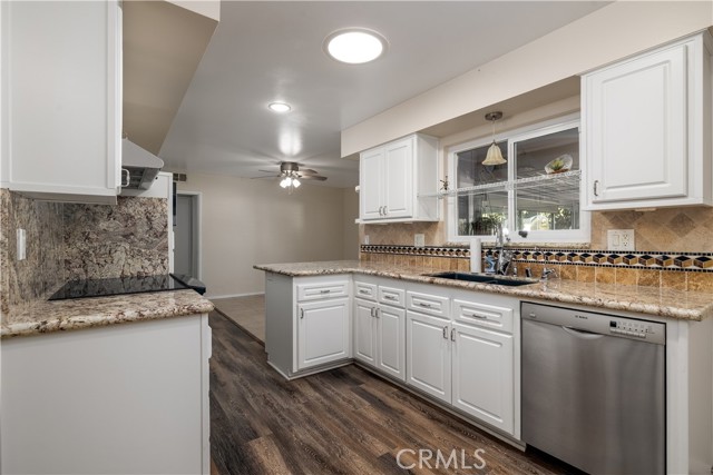 Detail Gallery Image 1 of 31 For 26130 Falsterbor Dr, Menifee,  CA 92586 - 2 Beds | 2 Baths