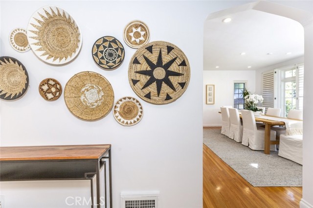 1640 Ard Eevin Avenue, Glendale CA: https://media.crmls.org/medias/7f29eb98-0c4f-4694-802d-cab0a8aa15bc.jpg