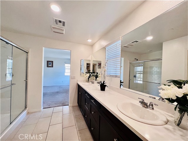 Detail Gallery Image 9 of 49 For 3172 E Mount Rainier Dr, Ontario,  CA 91762 - 4 Beds | 3 Baths