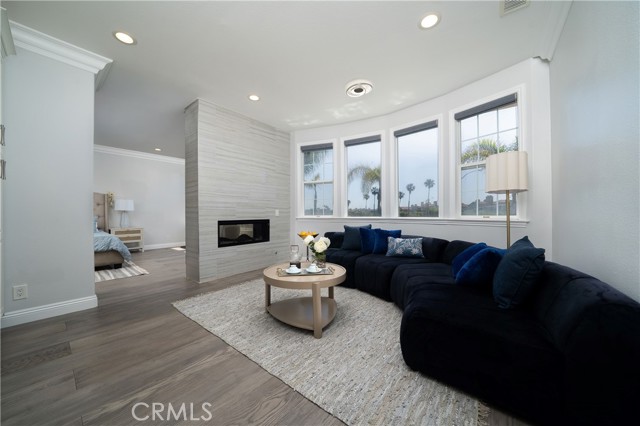 5712 Ocean Vista Drive, Huntington Beach CA: https://media.crmls.org/medias/7f2a04f3-0060-4abf-af31-95505dfced9d.jpg