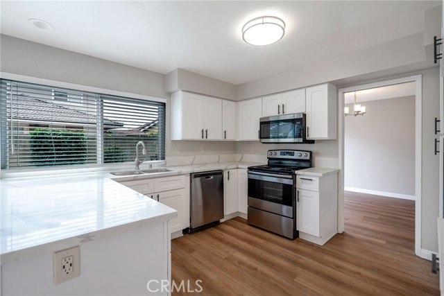 13527 Edgefield Street, Cerritos CA: https://media.crmls.org/medias/7f2a089e-4081-4955-863b-6b6dd2660190.jpg