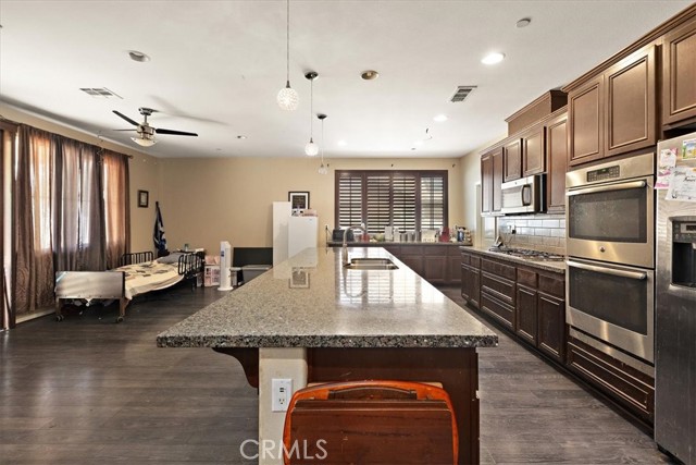 29210 Nectarine Street, Menifee CA: https://media.crmls.org/medias/7f2a2ec7-9235-4d19-b850-4b98655fbf0e.jpg