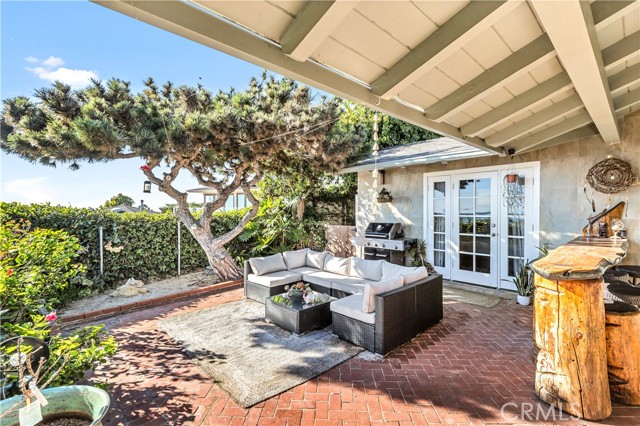 Detail Gallery Image 14 of 20 For 2 Vista Del Sol, Laguna Beach,  CA 92651 - 2 Beds | 2 Baths