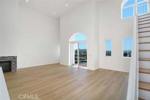 124 West Colorado, 502 photo 11