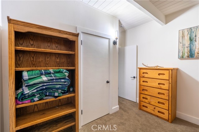 553 Pioneer Road, Lake Arrowhead CA: https://media.crmls.org/medias/7f2c2522-1931-4b26-a8ee-04a25c2c9ce5.jpg