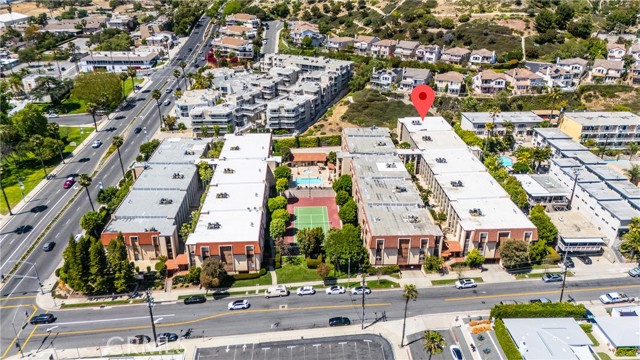 Detail Gallery Image 3 of 27 For 2101 E 21st St #310,  Signal Hill,  CA 90755 - 2 Beds | 2 Baths