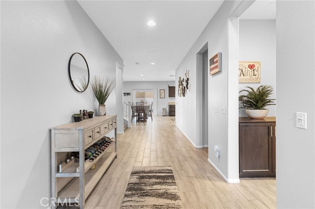 Detail Gallery Image 5 of 48 For 11264 Conner, Jurupa Valley,  CA 91752 - 5 Beds | 3 Baths