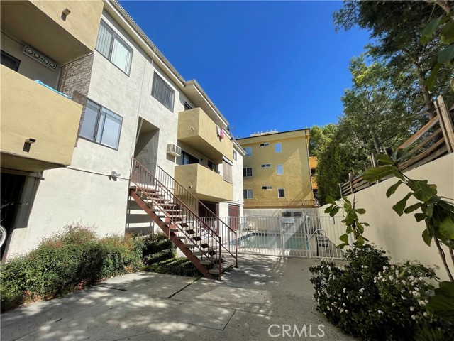 15746 Vanowen Street photo 3