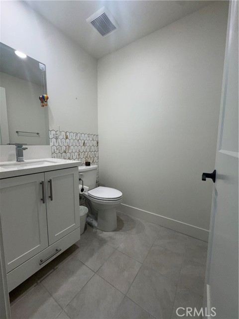 Detail Gallery Image 8 of 31 For 16246 Dawn Way, Tustin,  CA 92782 - 4 Beds | 3/1 Baths