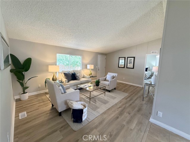 Detail Gallery Image 3 of 26 For 5800 Hamner Ave #471,  Corona,  CA 91752 - 3 Beds | 2 Baths