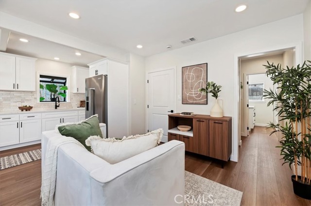 Detail Gallery Image 8 of 30 For 618 Randolph, Pomona,  CA 91768 - – Beds | – Baths