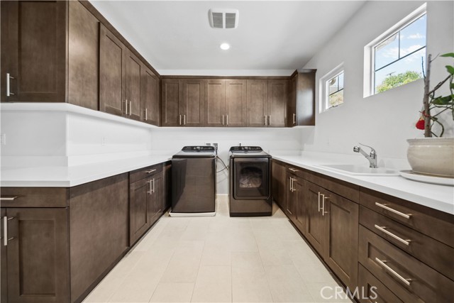 5313 Newbury, Yorba Linda CA: https://media.crmls.org/medias/7f2f67cf-24fb-4f07-84ea-3a986b02da72.jpg