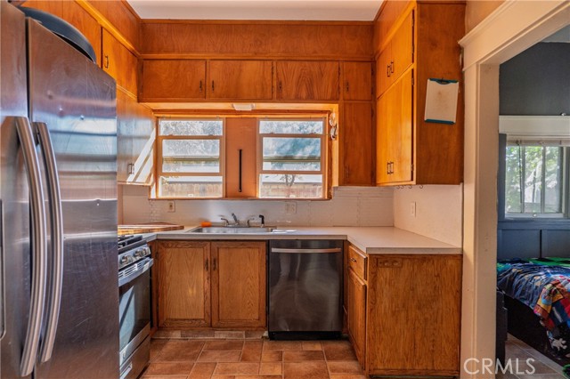 Detail Gallery Image 11 of 48 For 902 W 20th St, Merced,  CA 95340 - 2 Beds | 1 Baths