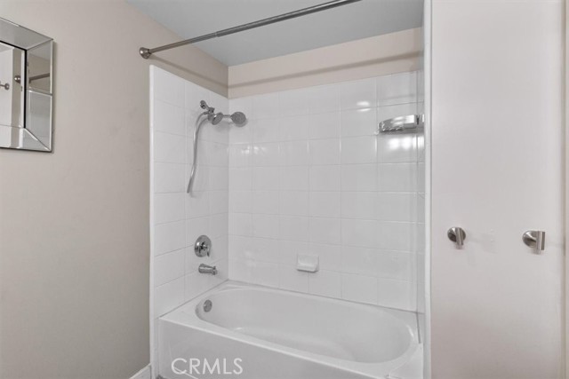 Detail Gallery Image 24 of 65 For 411 W Seaside Way #505,  Long Beach,  CA 90802 - 2 Beds | 2 Baths