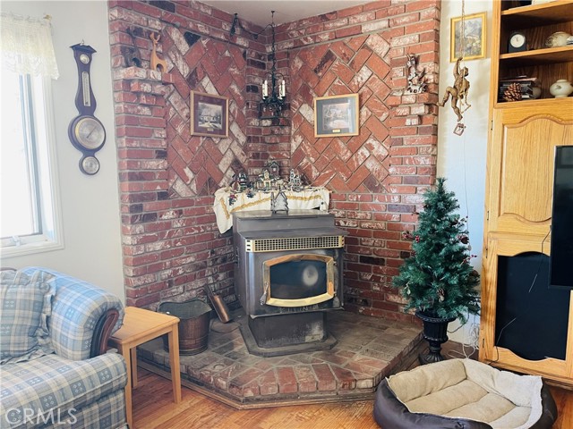 10500 Steinhoff Road, Frazier Park CA: https://media.crmls.org/medias/7f31d90e-bb16-4d83-9bf2-a3ca44f41e8f.jpg