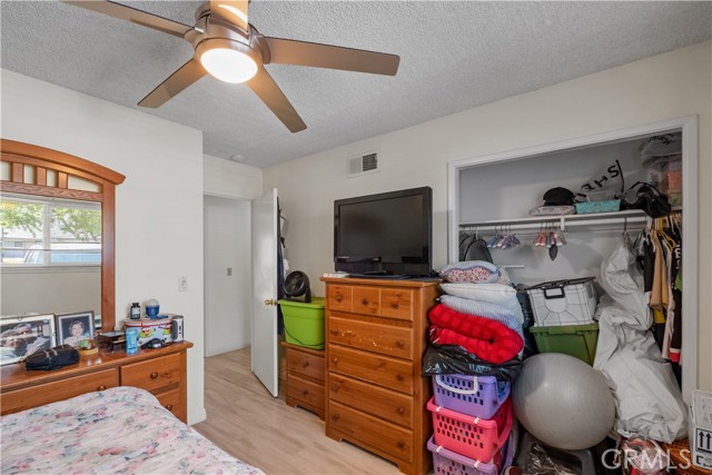 Detail Gallery Image 15 of 28 For 1062 Golden Rain St, Upland,  CA 91786 - 4 Beds | 2 Baths