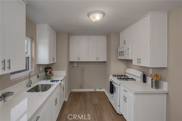 217 E 221st, Carson CA: https://media.crmls.org/medias/7f31fc32-1aaf-4b64-a5e4-3c3674c2de3a.jpg