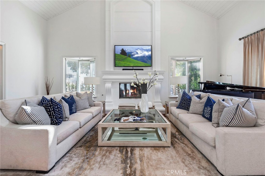 MLS #OC26103273 image #1