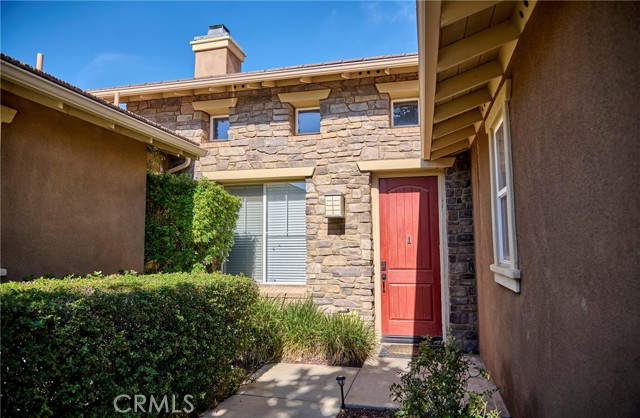 Detail Gallery Image 4 of 49 For 32118 Clear Springs, Winchester,  CA 92596 - 4 Beds | 2/1 Baths