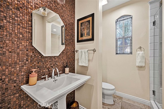 Detail Gallery Image 12 of 33 For 18888 Dry Creek Rd, Yorba Linda,  CA 92886 - 3 Beds | 4 Baths
