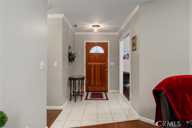 Detail Gallery Image 5 of 37 For 354 Silver Lake, Chico,  CA 95973 - 3 Beds | 2 Baths