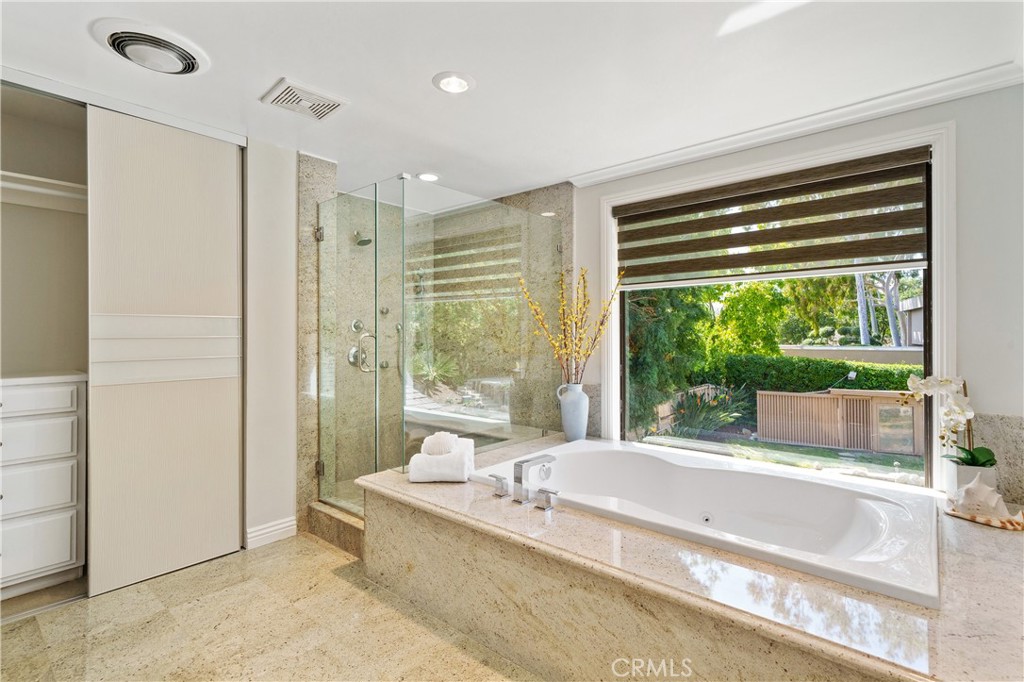 MLS #WS26138523 image #12