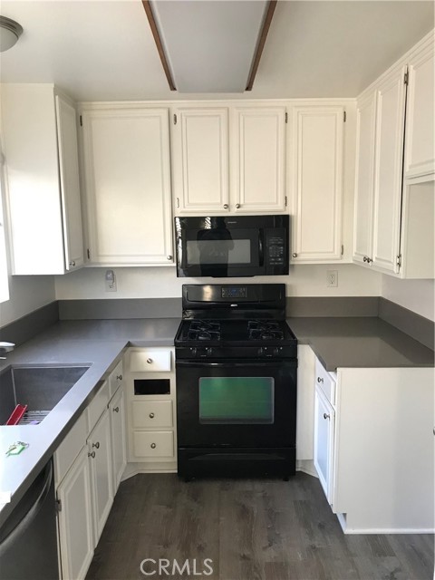 Detail Gallery Image 8 of 8 For 2800 Plaza Del Amo #75,  Torrance,  CA 90503 - 2 Beds | 2/1 Baths