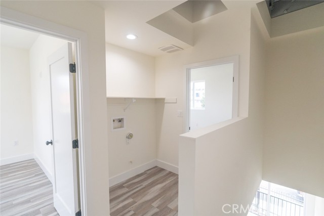 Detail Gallery Image 33 of 39 For 443 1/2 N Harvard Bld, Los Angeles,  CA 90004 - 4 Beds | 4 Baths
