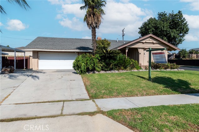 Detail Gallery Image 1 of 1 For 385 Blackpine Dr, Corona,  CA 92879 - 3 Beds | 2 Baths