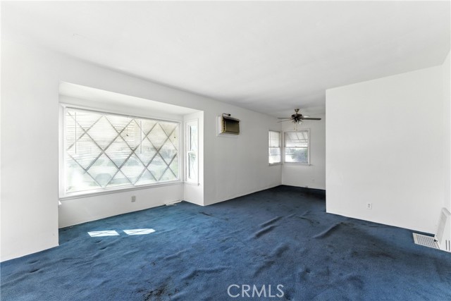 1205 W Alameda Avenue, Burbank CA: https://media.crmls.org/medias/7f383544-a179-4e3a-98ef-5541ff155498.jpg