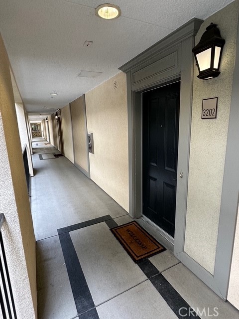 Detail Gallery Image 2 of 11 For 3202 Watermarke, Irvine,  CA 92612 - 1 Beds | 1 Baths