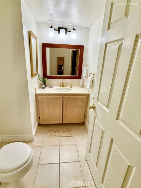 Detail Gallery Image 8 of 21 For 116 W Maple St #18,  Glendale,  CA 91204 - 2 Beds | 2/1 Baths