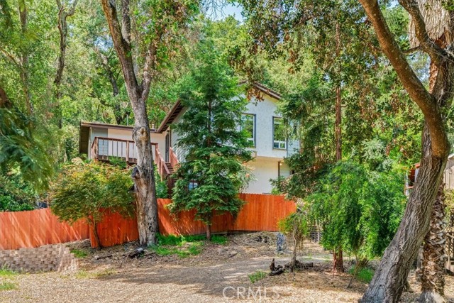 5200 Ardilla Avenue, Atascadero CA: https://media.crmls.org/medias/7f3a3758-9d7b-41b8-81d0-f2fe2d2dc2b1.jpg